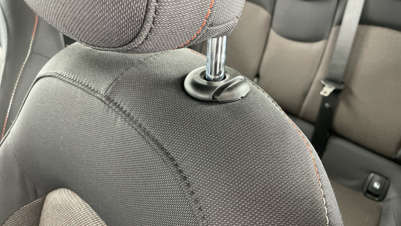 MINI Hatchback 1.5 Cooper Classic Premium 5dr Auto Petrol Hatchback